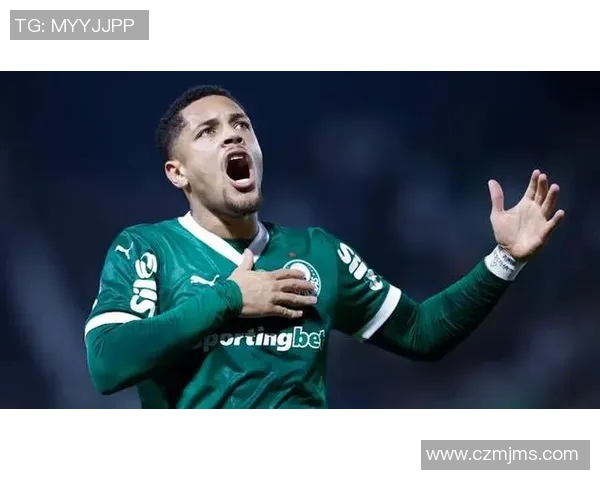 曼联签下巴黎圣日耳曼前锋！将成为世界十大顶级俱乐部强力前锋